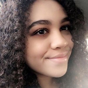 🦋 Meet your Posher, Arista 🦋